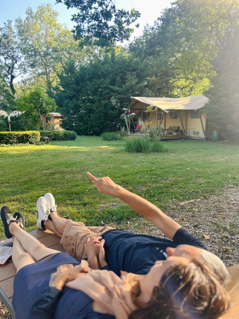 David et Amandine dans un cadre de nature